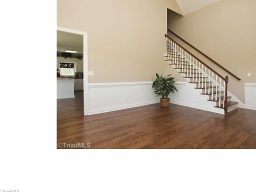 3rd image of 277 Fox Creek Dr