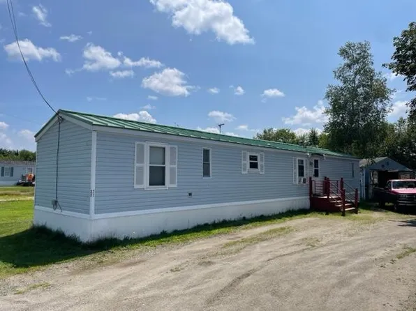 27 Harvey's Park, Skowhegan, ME 04976