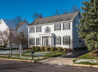 5093 Heath Gate Dr, New Albany, OH 43054