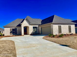 387 W Park St, Canton, MS 39046