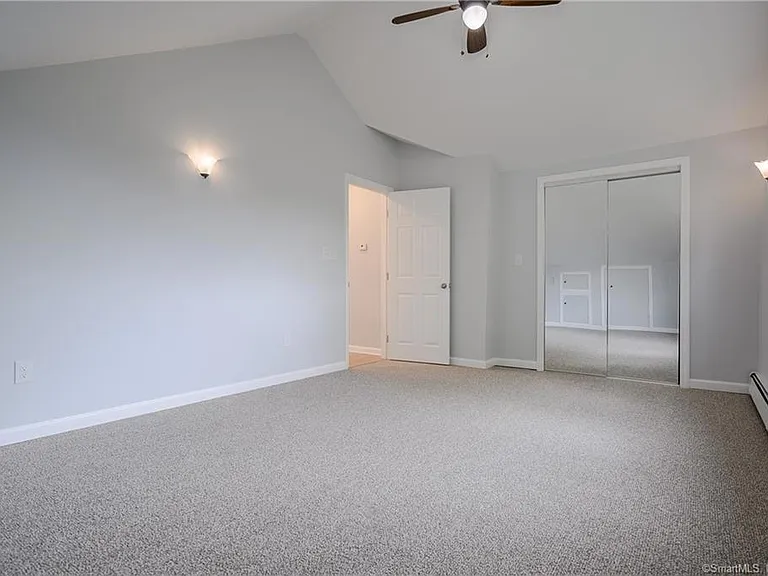 Phillips St — Photo 19