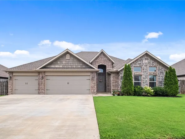 6203 S 62nd St, Rogers, AR 72758