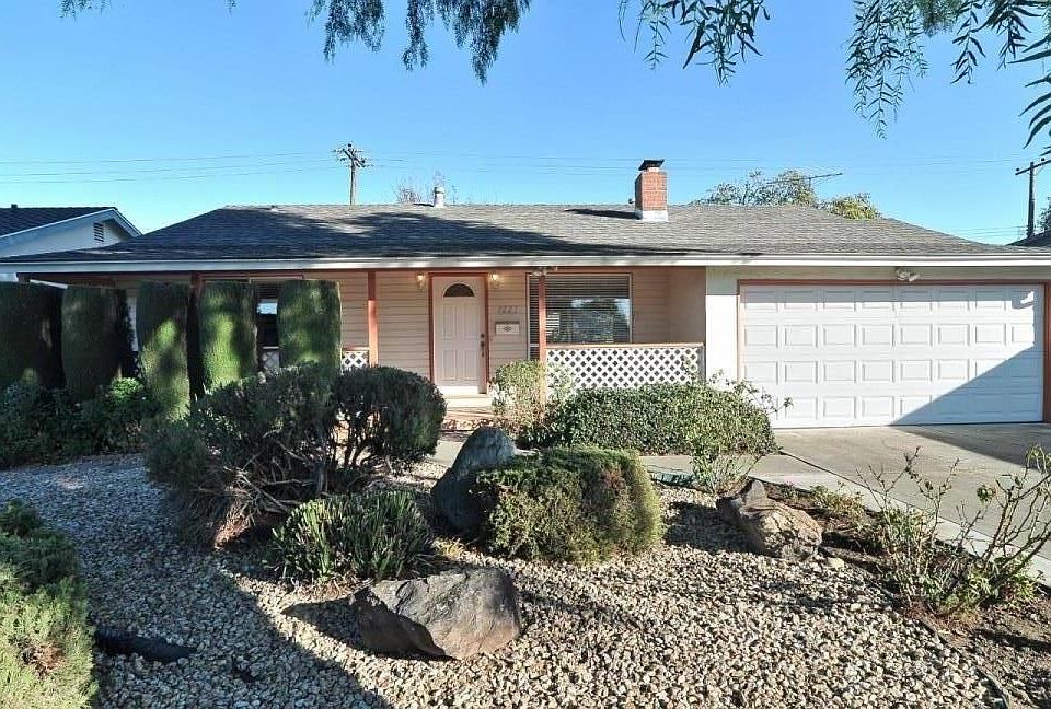 1st image of 2223 Pruneridge Ave