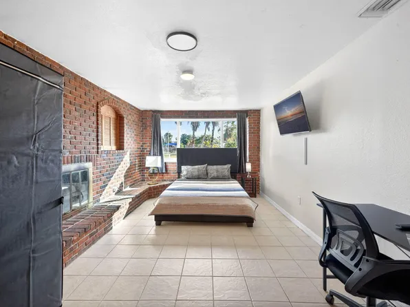 (undisclosed Address), Fort Myers, FL 33916