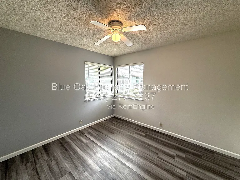 1420 Sherman Ave #16 — Photo 9