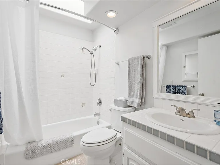 210 Avenida Montalvo #4 — Photo 18