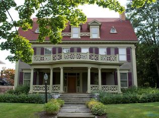 2260 Scottwood Ave, Toledo, OH 43620
