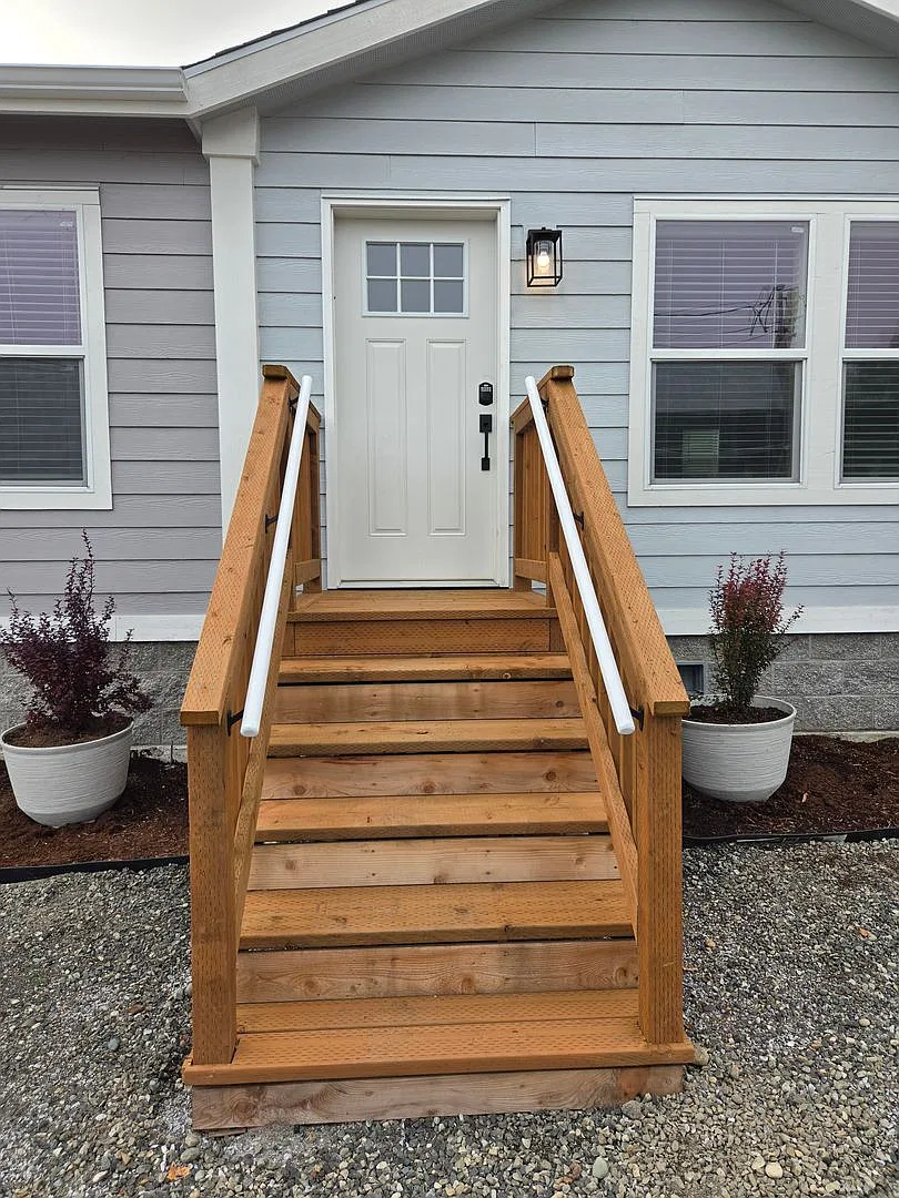 3762 Sinclair Drive — Photo 2