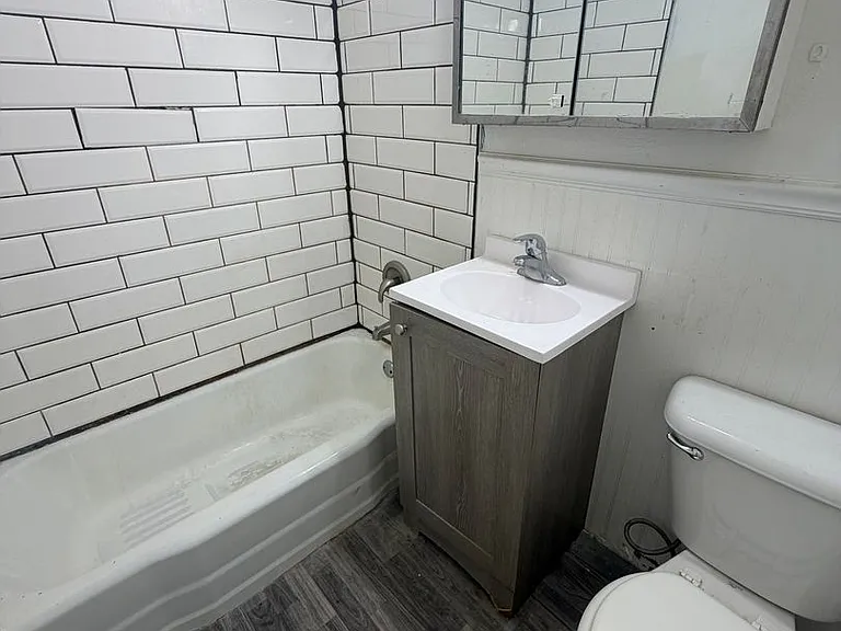 Indian Hills Apartments — Photo 3