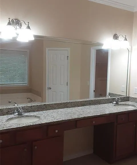 2532 Lois Ct — Photo 37