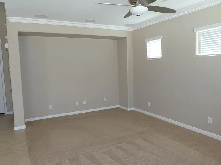 4054 Lower Saxon Ave — Photo 6