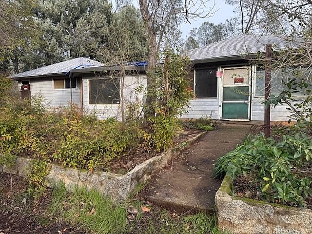 1st image of 13827 Lake Blvd