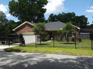 6715 Radcliffe St, Houston, TX 77091