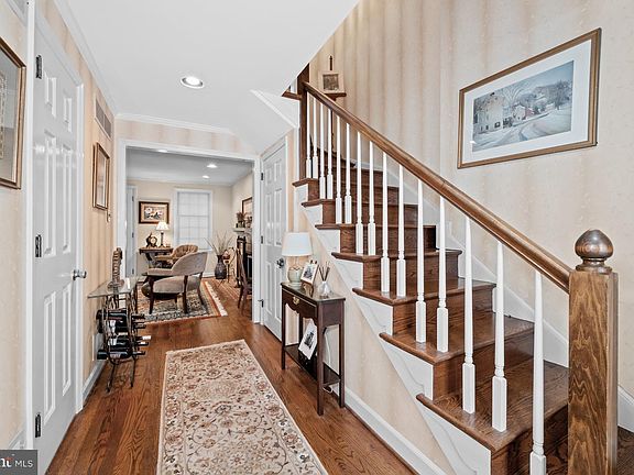 4th image of 55 Ivy Rd