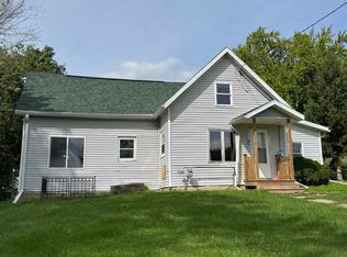 N4387 Poplar St, Poy Sippi, WI 54967