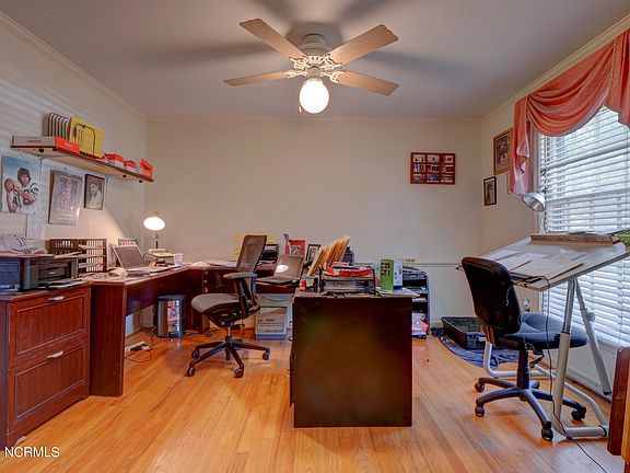 4th image of 102 Cromwell Cir