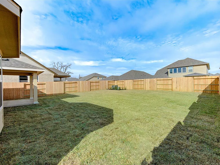 21514 Pachino Ln — Photo 44