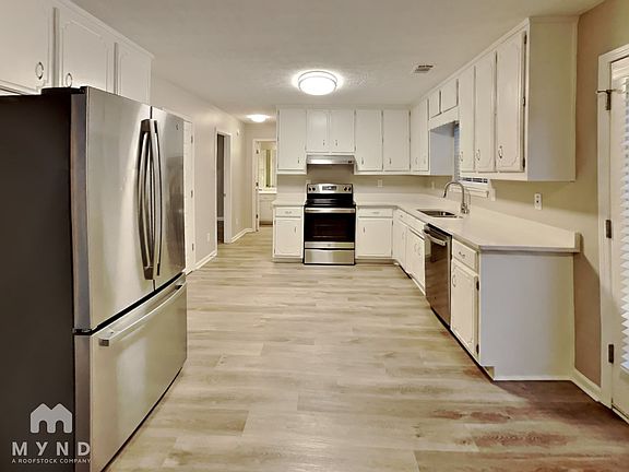 2nd image of 275 Twin Brook Way