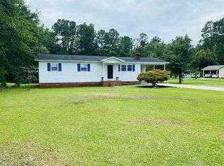 4202 Armfield Rd, Effingham, SC 29541