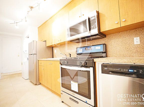 2nd image of 298 Bay 11 St #1A