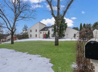 2830 W Fox Chase Cir, Doylestown, PA 18902