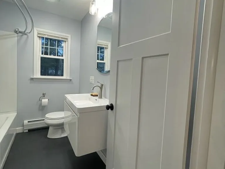 138 Pine Grove Dr — Photo 10