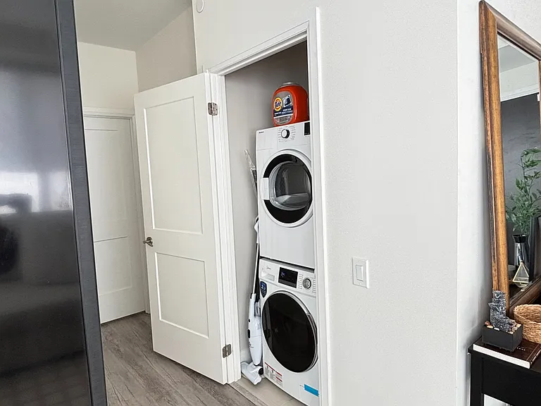 15 Lynch St #408 — Photo 9