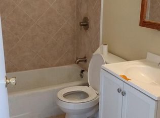 36 Fredette St, Springfield, MA 01109