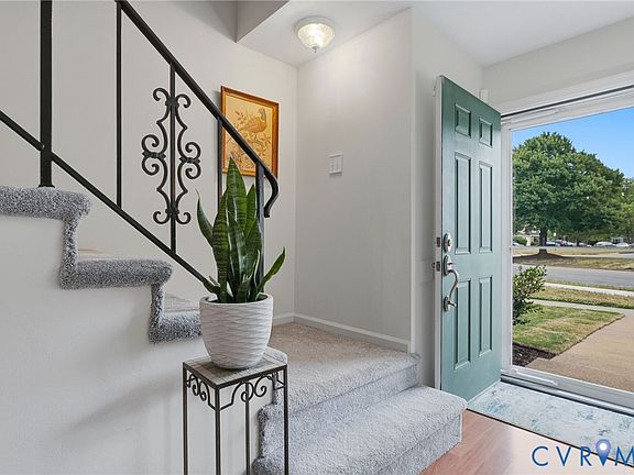 4th image of 8132 Provincetown Dr