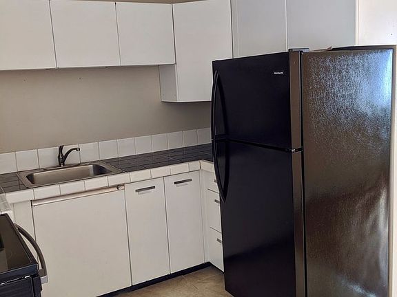 3rd image of 1355 N Ogden St #1