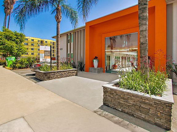 3rd image of 11458 Burbank Blvd APT 30