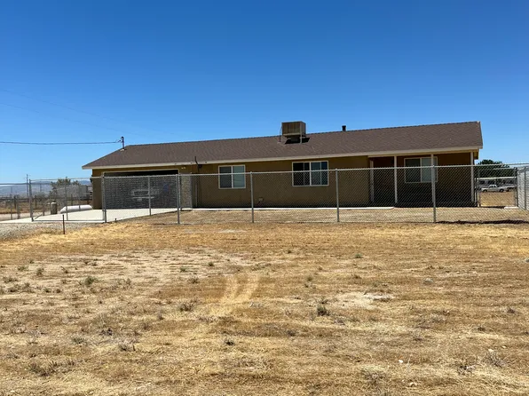 2601 100th St W, Rosamond, CA 93560