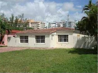 1379 NE 182nd St, North Miami Beach, FL 33162