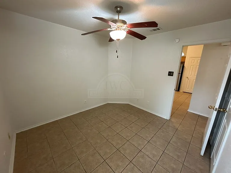 306 Jeff Gordon Dr — Photo 16