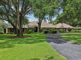 1930 Country Club Rd, Eustis, FL 32726
