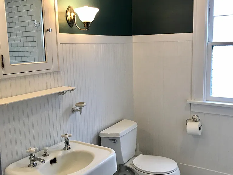 404 Lyon Ave — Photo 14