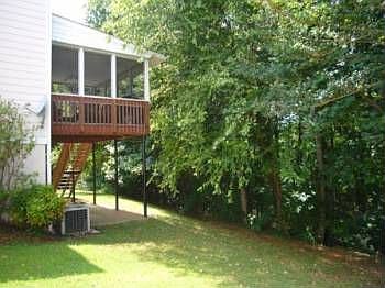 2nd image of 1747 Tunbridge Ln