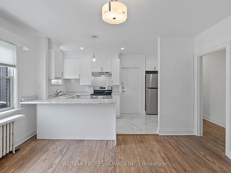 308 Jane St #MAIN — Photo 11