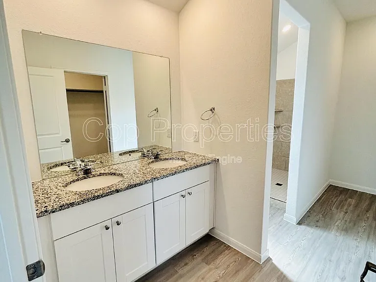 742 Haas Way — Photo 7