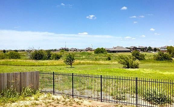5th image of 3613 Wetland Dr