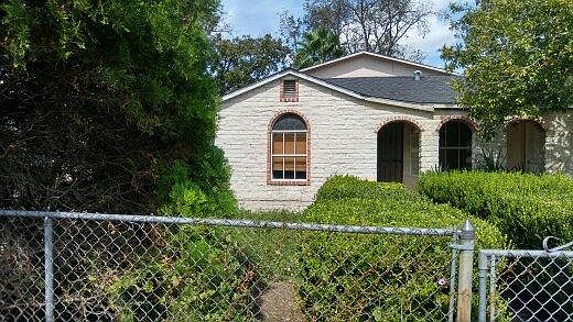 1st image of 205 Monticello Ct
