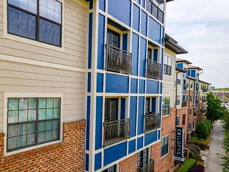 CB Lofts Apartments — Photo 29