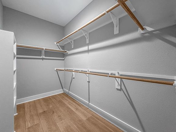 4th image of 4210 McKinley St #4210