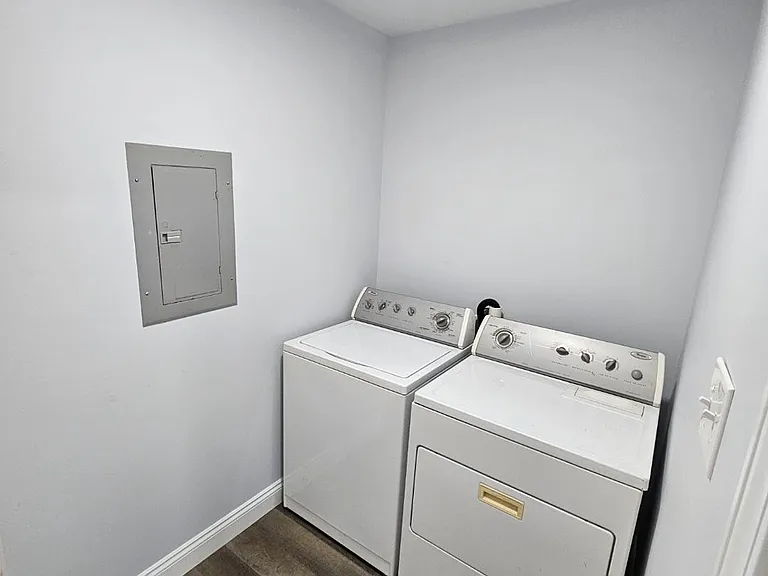 Unit Photo