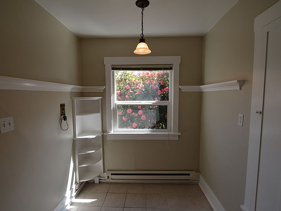 4th image of 1402 Earnest S Brazill St APT G