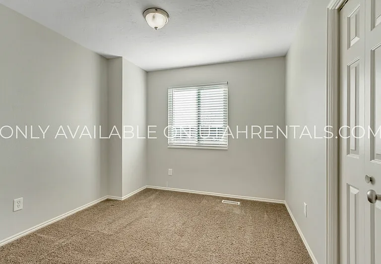 1731 Garden Dr — Photo 8