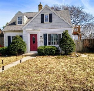 2420 S 62nd STREET, West Allis, WI, 53219