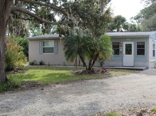 1715 Padre Ln, Englewood, FL 34223