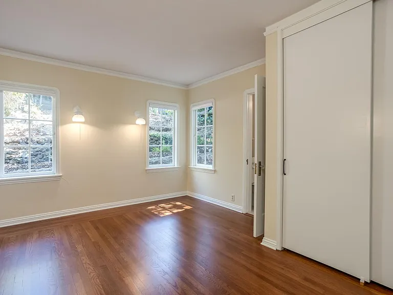 15766 Highland Dr — Photo 12