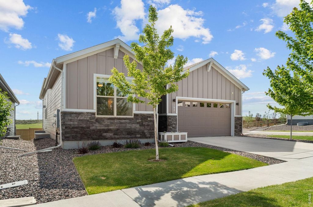 192 Lake Park Dr